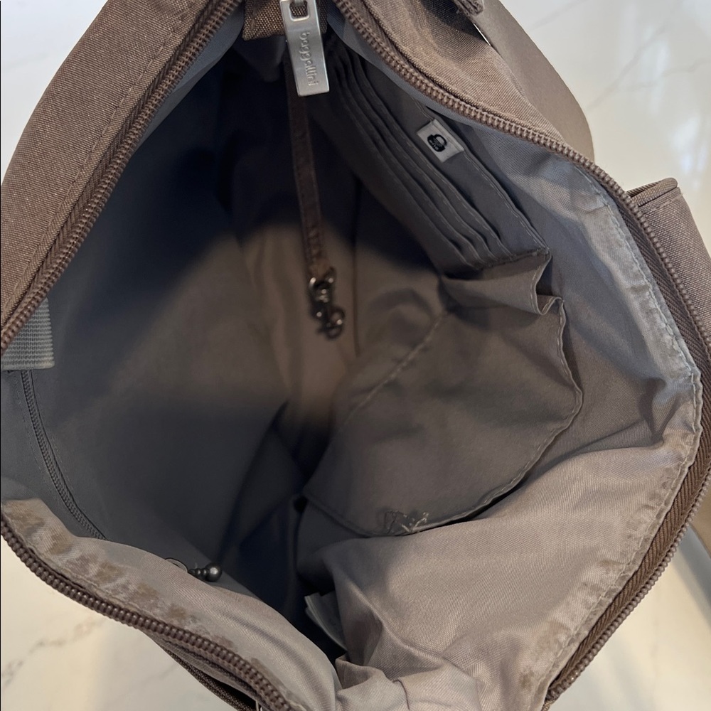 Baggallini Shimmering Taupe Crossbody Bag - Picture 10 of 11